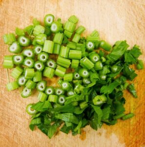 zellerszár összevágva